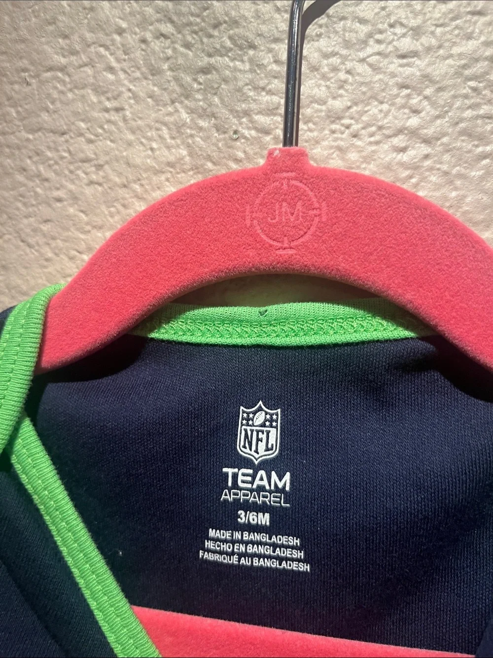 New NFL Seattle Seahawks Bodysuit Onesie Blitz Mascot Size 3-6 Months NWT